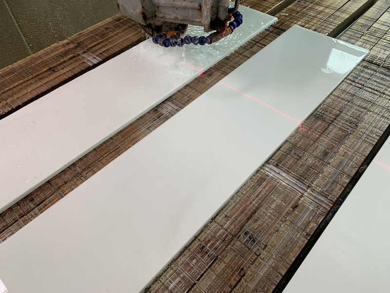 Nano white glass tile 60x60x1CM